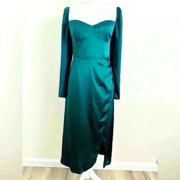 Aritzia Wilfred Emerald Green Satin Long Sleeve Midi Dress Size 8 - Picture 3 of 13